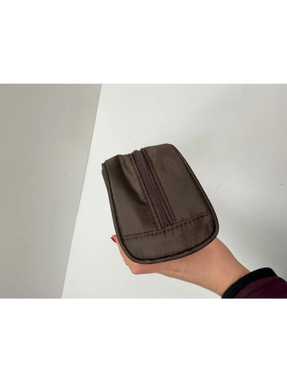 Molton Brown London - Small Brown Toiletries Cosmetic Bag Logo